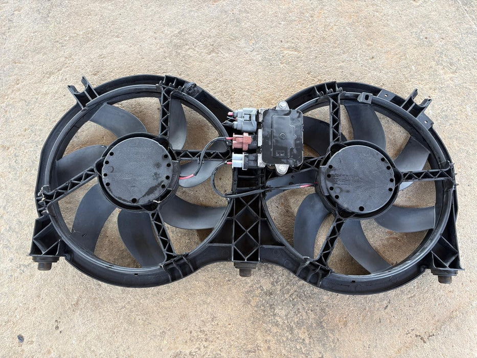 2013 - 2020 Nissan Pathfinder 3.5L Radiator Fan Motor OEM