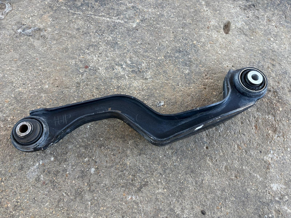2017 - 2023 Cadillac XT5 3.6L REAR RIGHT SIDE UPPER TRAILING CONTROL ARM OEM