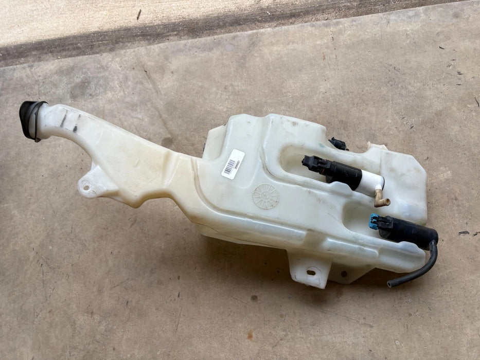 OEM, 2007-2014 Escalade, Yukon, Tahoe WINDSHIELD WASHER RESERVOIR #20999331