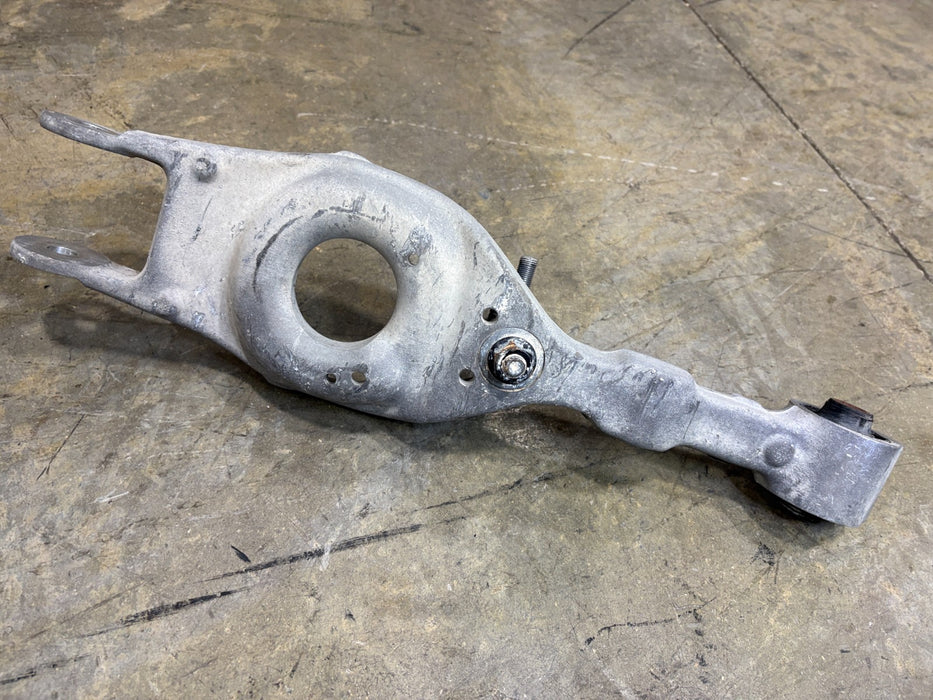 2012-2017 Hyundai Azera Lower Control Arm Rear Right RH OEM