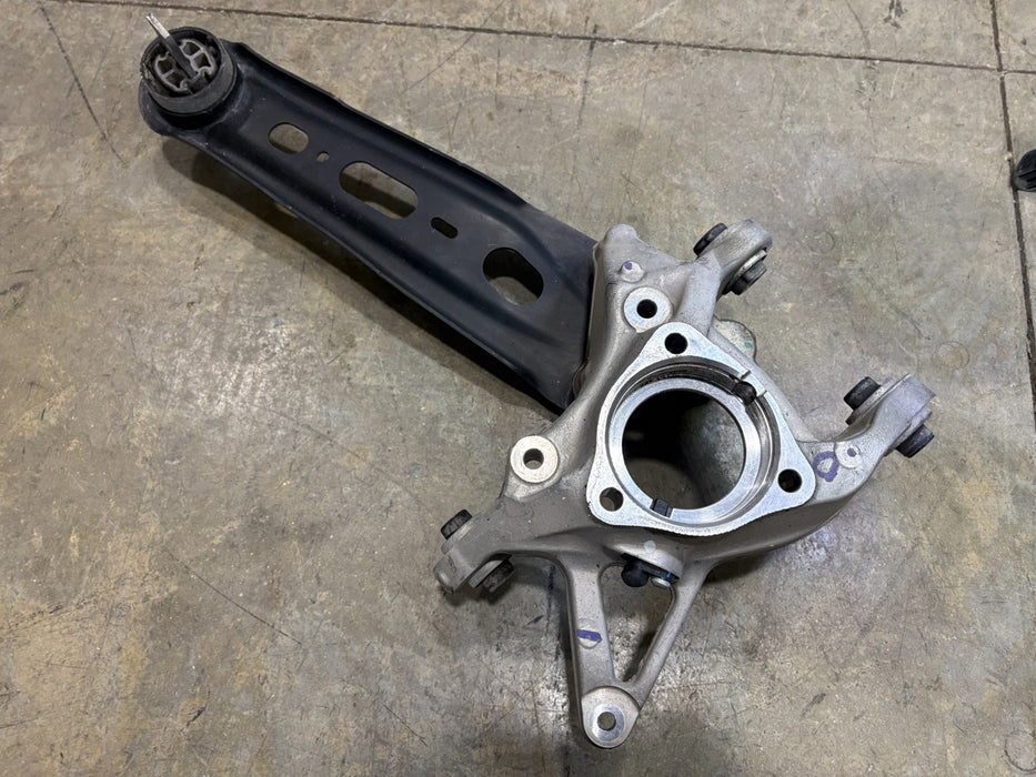 2018-2024 EQUINOX FWD REAR RIGHT SIDE SPINDLE KNUCKLE WHEEL HUB OEM 84034301