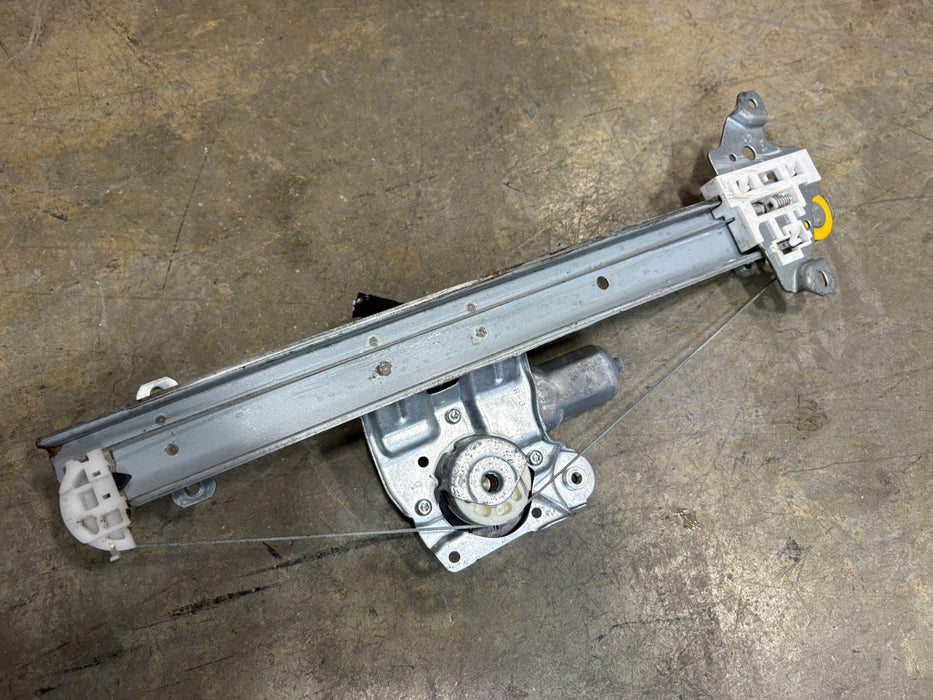 2017-2022 Nissan Rogue Sport Rear Right Electric Window Lifter Motor OEM