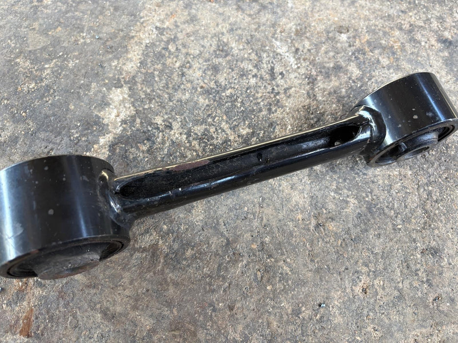 2015 - 2019 Toyota Highlander 3.5L Rear Right Lateral Arm OEM
