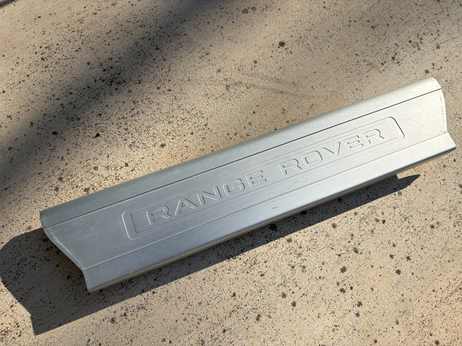 2014 - 2022 Land Range Rover Front Right Door Sill Scuff Plate CPLA13200AD OEM