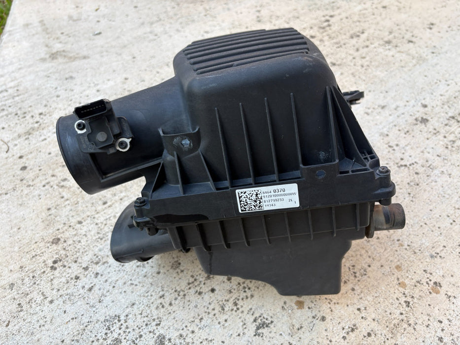 2018-2024 CHEVROLET EQUINOX AIR FILTER BOX CLEANER ASSY OEM 84640370
