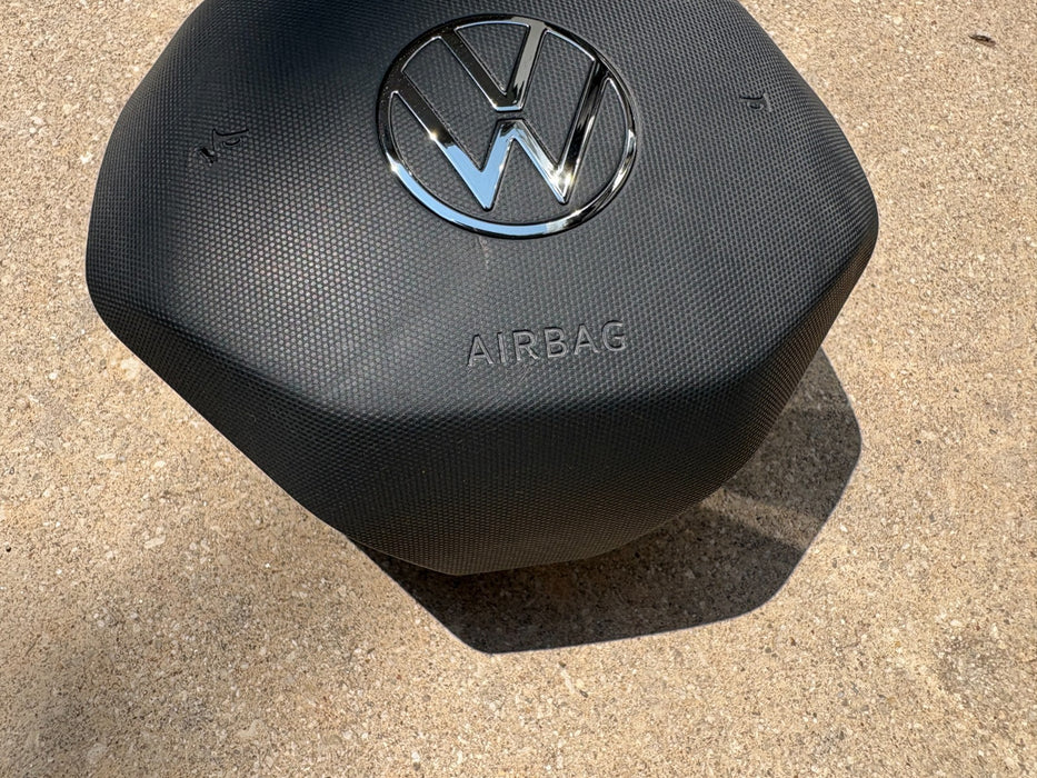 2021 - 2024 Volkswagen Atlas Cross Steering Wheel OEM