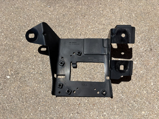 2022 - 2025 HYUNDAI TUCSON RIGHT BLIND SPOT SENSOR BRACKET N9991—55000 OEM