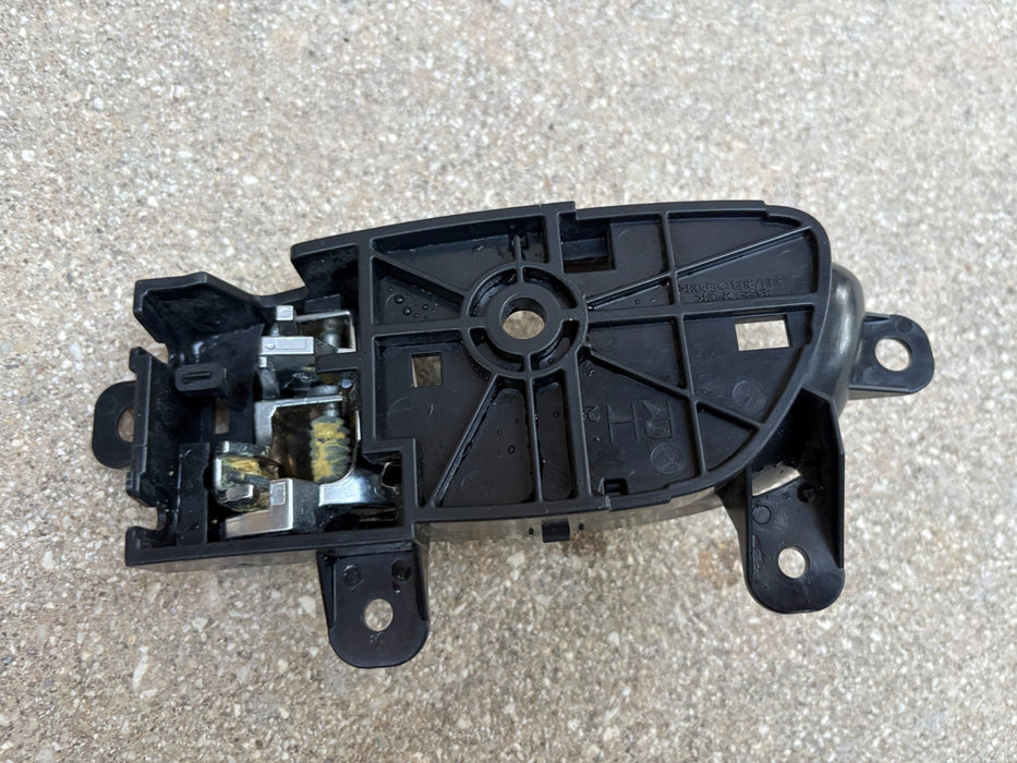2014 - 2024 INFINITI Q50 FRONT RIGHT INTERIOR INSIDE DOOR HANDLE OEM