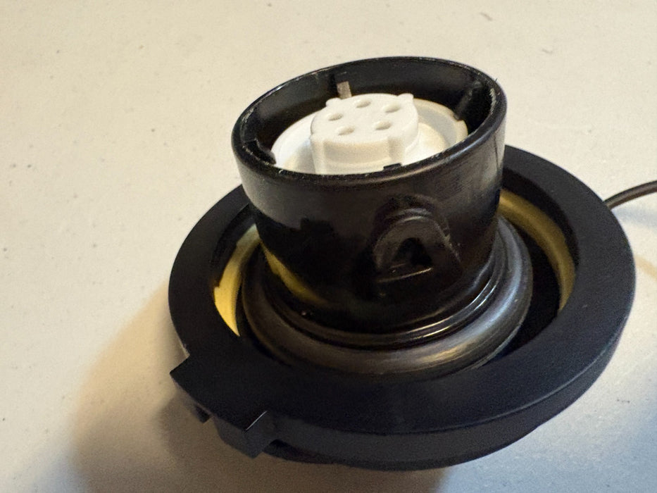 2008 - 2012 Chevrolet Malibu Gas Cap Fuel Cap OEM