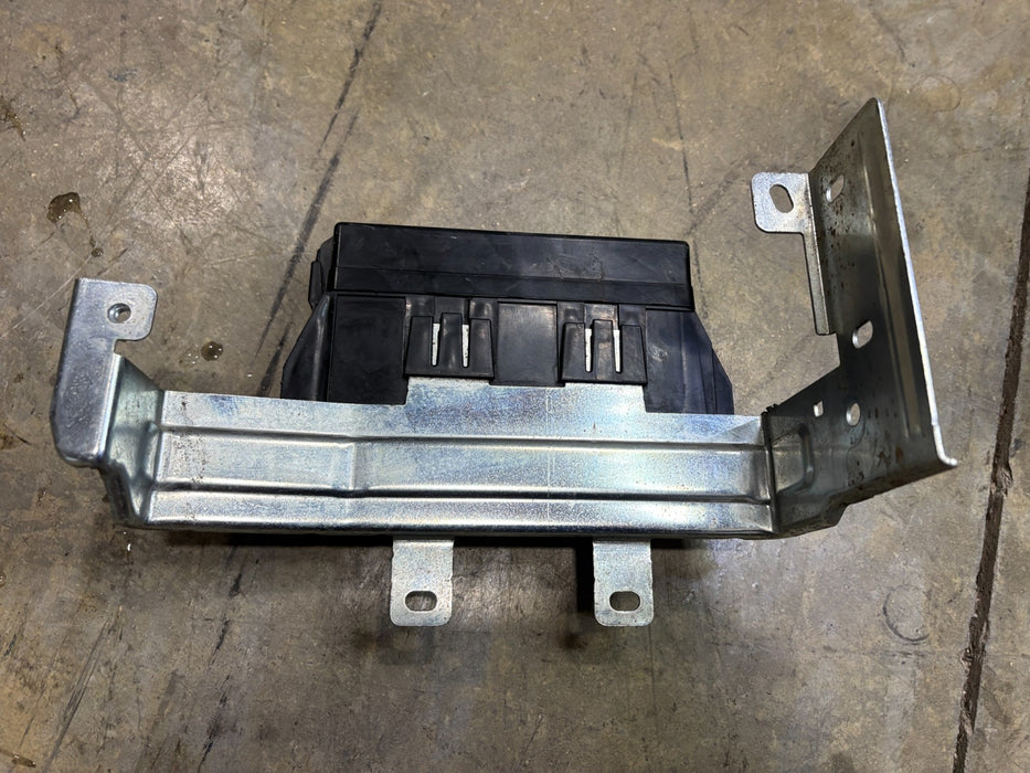 2013 - 2019 NISSAN SENTRA FUSEBOX RELAY MODULE 7154722330 OEM