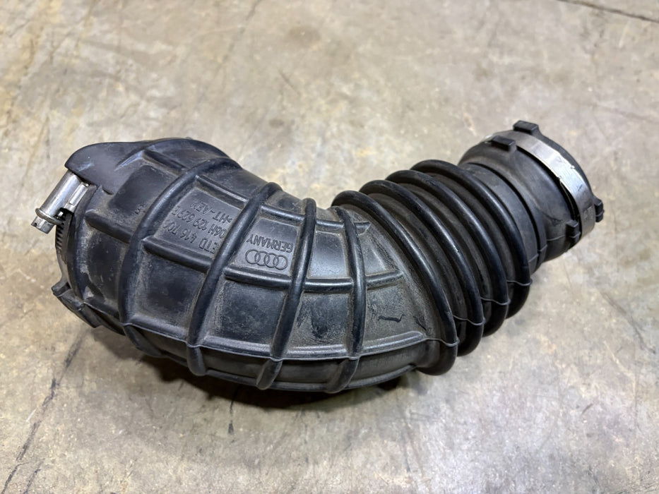 2009-2016 AUDI A5 2.0T AIR INTAKE TUBE DUCT HOSE PIPE 06H129629E OEM