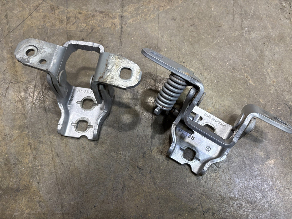 SET OF 2 2011-2018 RAM 1500 REAR LEFT SIDE DOOR UPPER & LOWER HINGE OEM