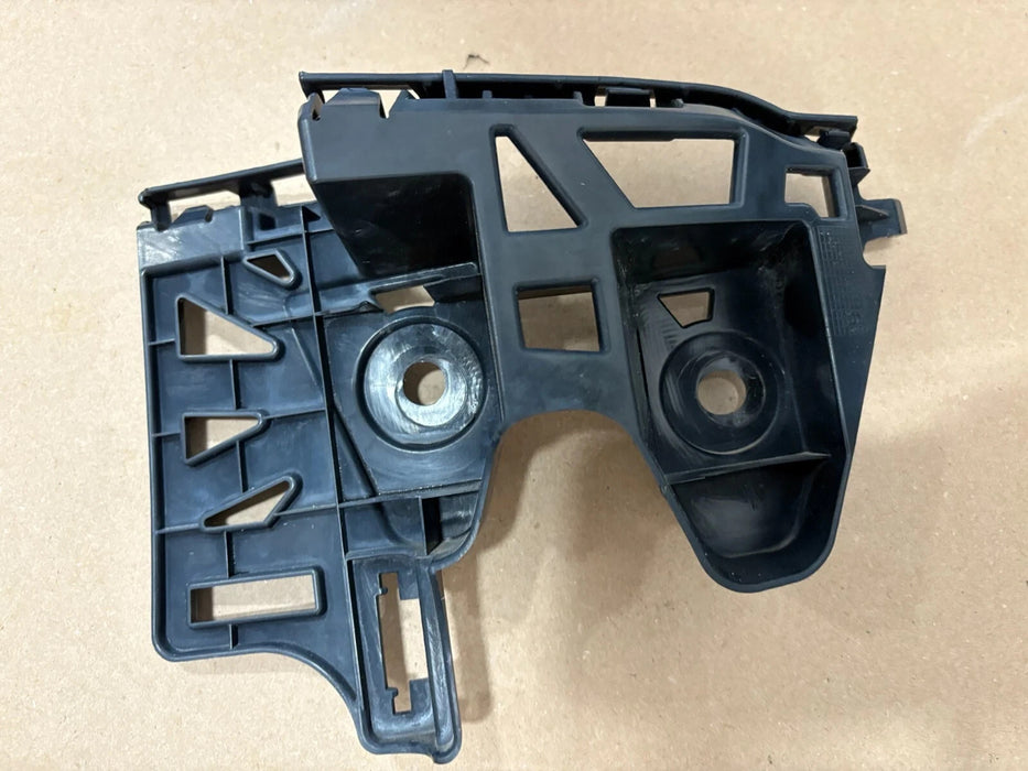 2021 2022 2023 2024 Volkswagen Atlas Rear Bumper Right Side Support Bracket, OEM