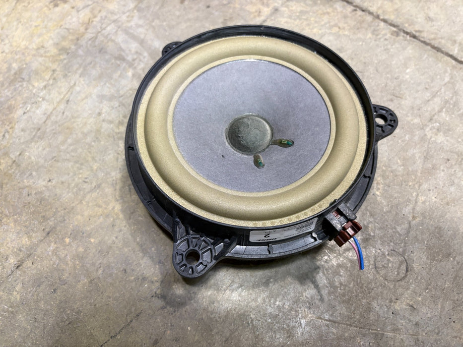 2014 - 2017 INFINITI QX50 REAR RIGHT DOOR BOSE SPEAKER OEM 281569NA0A