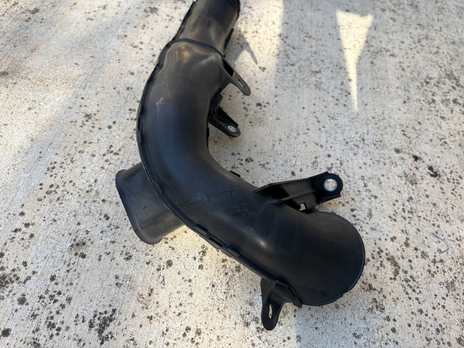 2013-2018 Toyota Rav4 Air Intake Inlet Duct 17751-36051 OEM