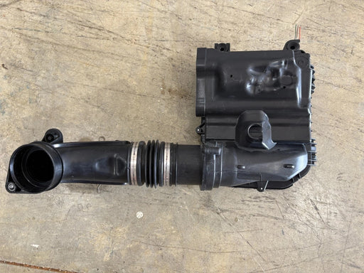 2017-2019 Mercedes GLS450 X166 Right Engine Air Cleaner Housing OEM #A2760940497