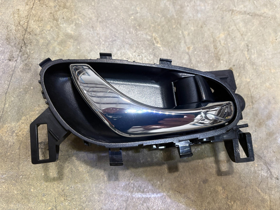 2013 - 2019 NISSAN SENTRA FRONT RIGHT PASSENGER SIDE DOOR INNER HANDLE OEM