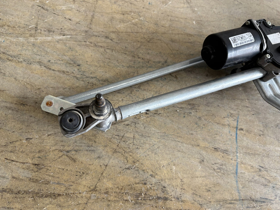OEM, 2018-2024 Volkswagen Atlas WINDSHIELD WIPER TRANSMISSION LINKAGE & MOTOR