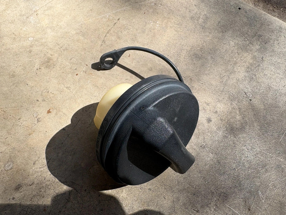 Original OEM, Ford Explorer, Taurus Fuel Tank Gas Cap #6L2Z9030F