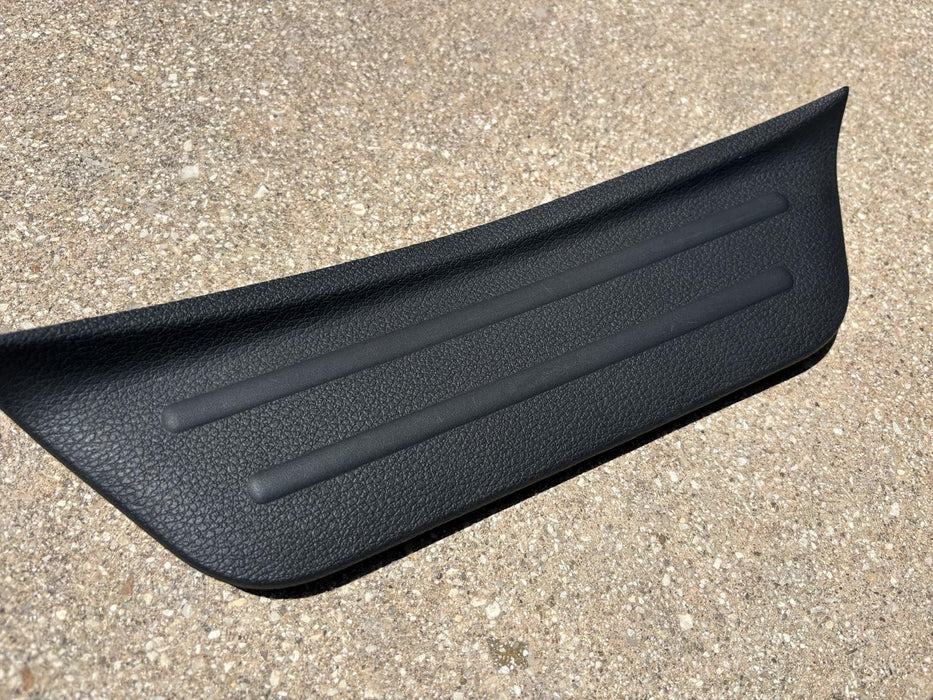 2015 - 2019 Hyundai Sonata Rear Right Sill Scuff Plate OEM 85888-C2000
