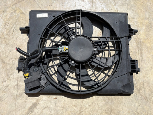 2018 2019 2020 2021 Nissan Kicks 1.6L Radiator Fan Assembly OEM