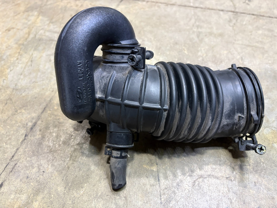 2011 - 2017 HYUNDAI ELANTRA GT 2.0L Air Cleaner Intake Tube 28192-3X320 OEM