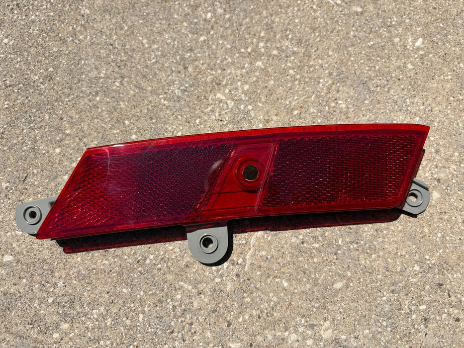 2022 - 2026 HYUNDAI TUCSON LEFT DRIVER SIDE REAR FLARE REFLECTOR OEM 92405-N9100