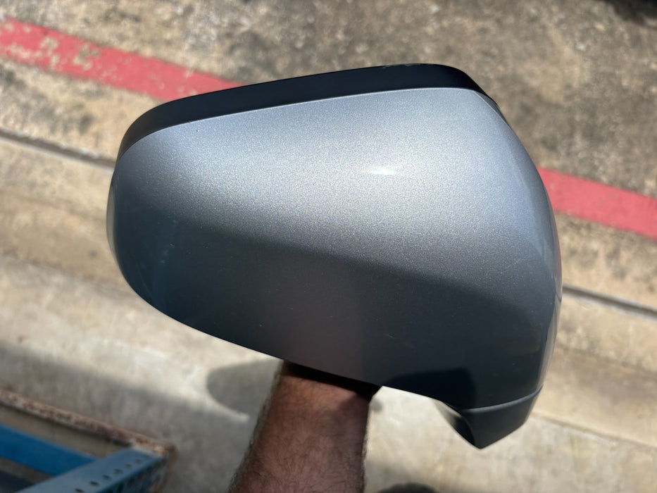 2017 2018 2019 2020 CHEVROLET TRAX RIGHT Door Mirror OEM