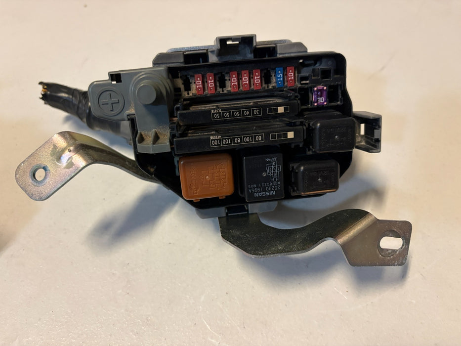 2014 - 2015 Infiniti Q50 Fuse Box Engine OEM