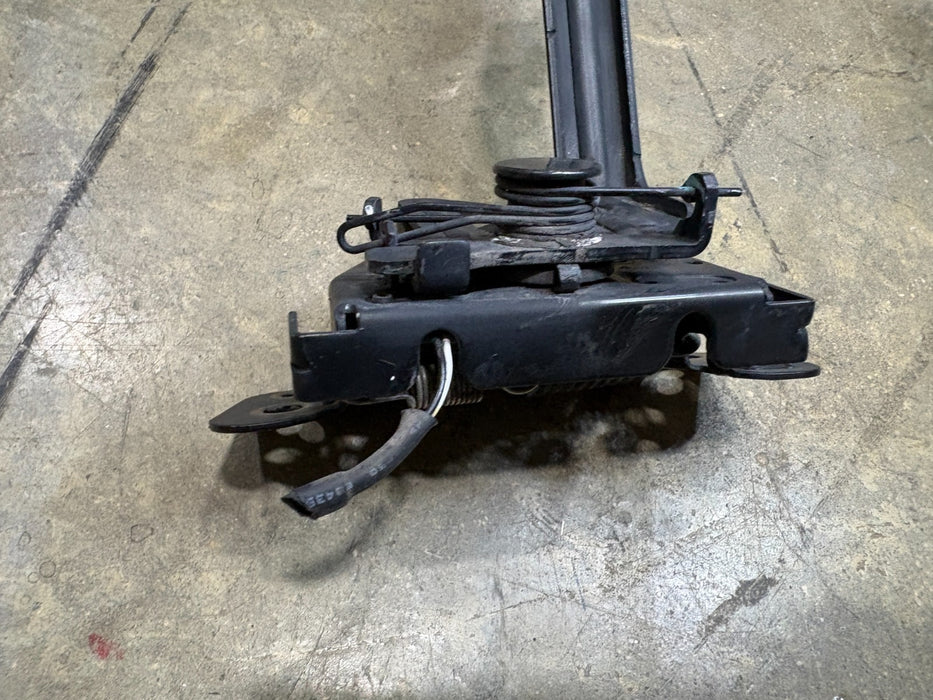 2017-2018 Kia Forte Forte5 Hood Lock Latch OEM