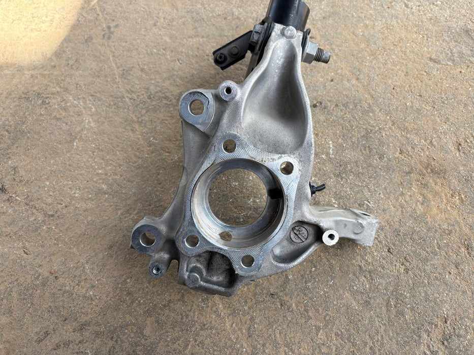 2019 - 2024 Ford Edge 2.0L Driver Left Front Knuckle OEM