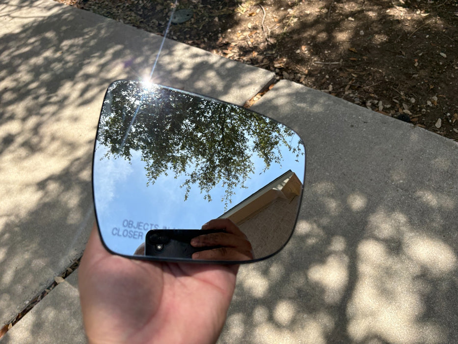 2017- 2020 NISSAN PATHFINDER RIGHT PASSENGER SIDE VIEW DOOR MIRROR GLASS OEM