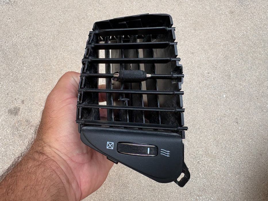2014 - 2022 JEEP GRAND CHEROKEE DASH DASHBOARD LEFT AC AIR INNER GRILLE VENT OEM