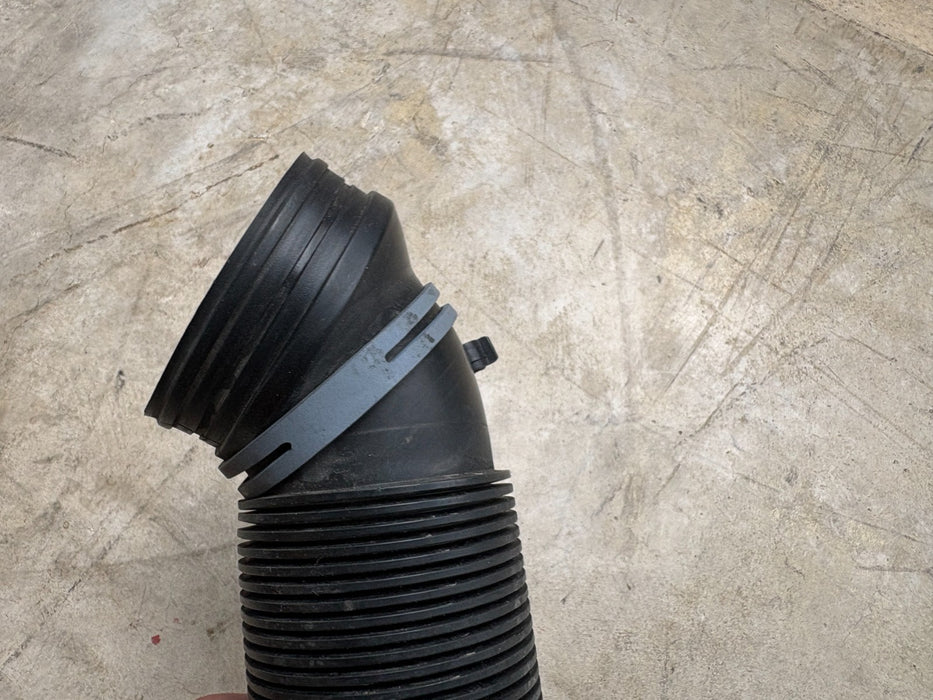 2009-2017 VOLKSWAGEN CC 2.0 AIR INTAKE HOSE 1K0129684L OEM
