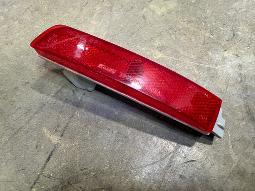 2018-2022 NISSAN KICKS REAR LEFT SIDE BUMPER REFLECTOR LIGHT LAMP OEM