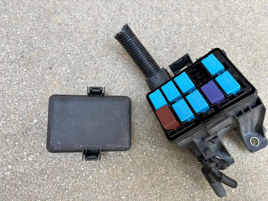 2013-2018 Toyota Rav4 Fusebox Fan Fog Deicer Horn Relay Module OEM 82662-42370