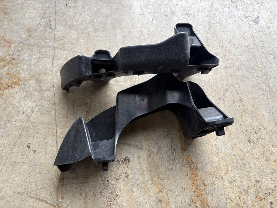 Set of 2 2015-2018 Subaru Legacy Rear Right & Left Side Bumper Cover Bracket