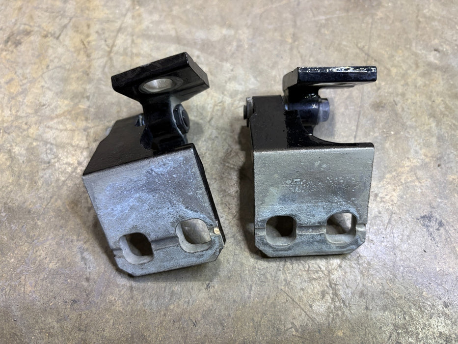 SET OF 2 2015 - 2023 JEEP RENEGADE REAR LEFT SIDE DOOR HINGE LOWER & UPPER OEM