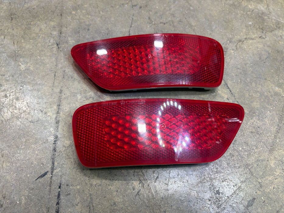 Set of 2 2011-2022 Jeep Grand Cherokee Left & Right Rear Bumper Reflector OEM
