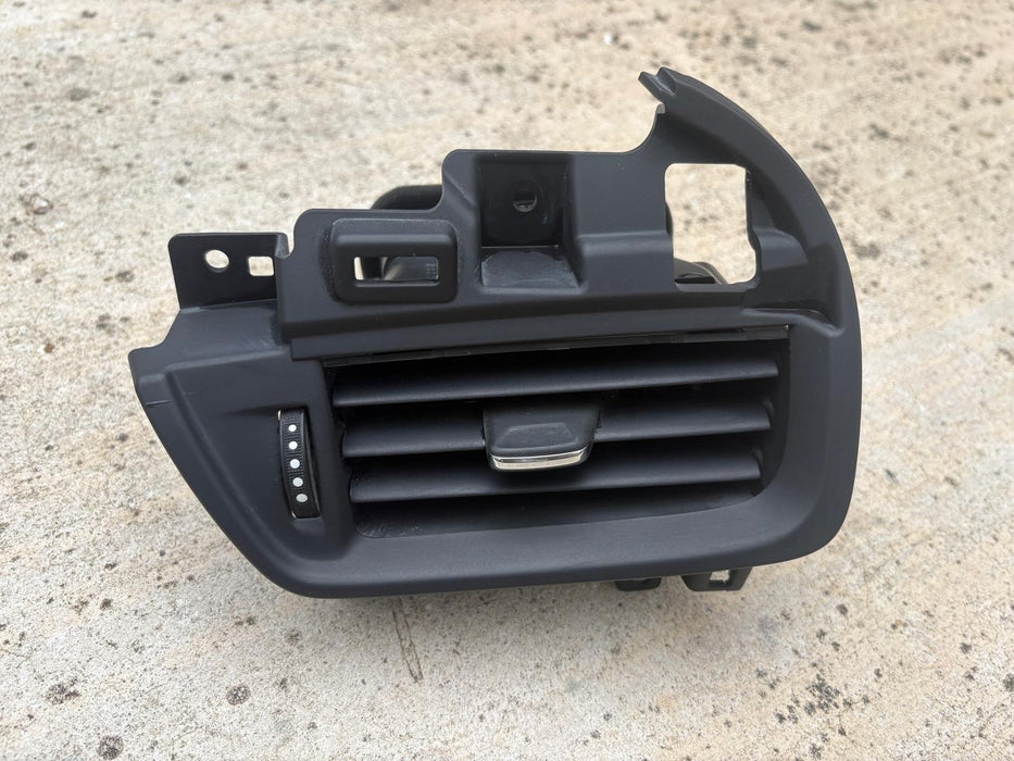 2017-2020 Buick Envision Right Front Dash A/C Air Vent 22863443 OEM