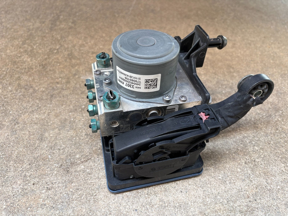 2019 - 2021 GMC Acadia ABS Anti Lock Brake Pump 84503307 84502696 OEM