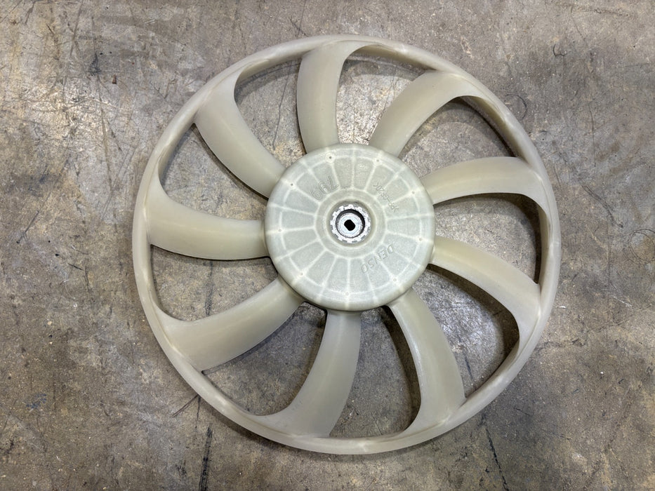2010 - 2015 TOYOTA PRIUS 1.8L Radiator Cooling Fan Blade OEM