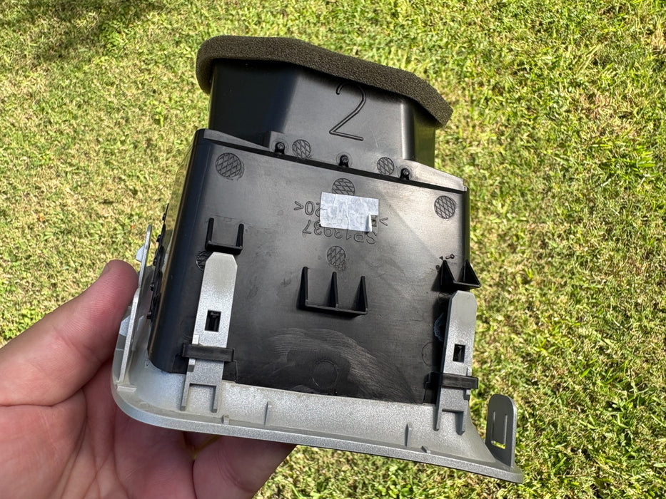 2010-2017 CHEVROLET EQUINOX LEFT SIDE AIR VENT OUTER DASH 20862307 OEM