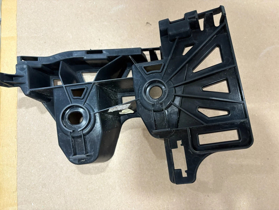 2021 2022 2023 2024 Volkswagen Atlas Rear Bumper Right Side Support Bracket, OEM