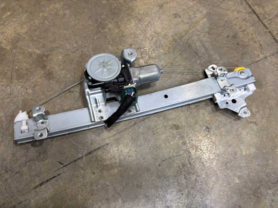 2017-2022 Nissan Rogue Sport Rear Right Electric Window Lifter Motor OEM