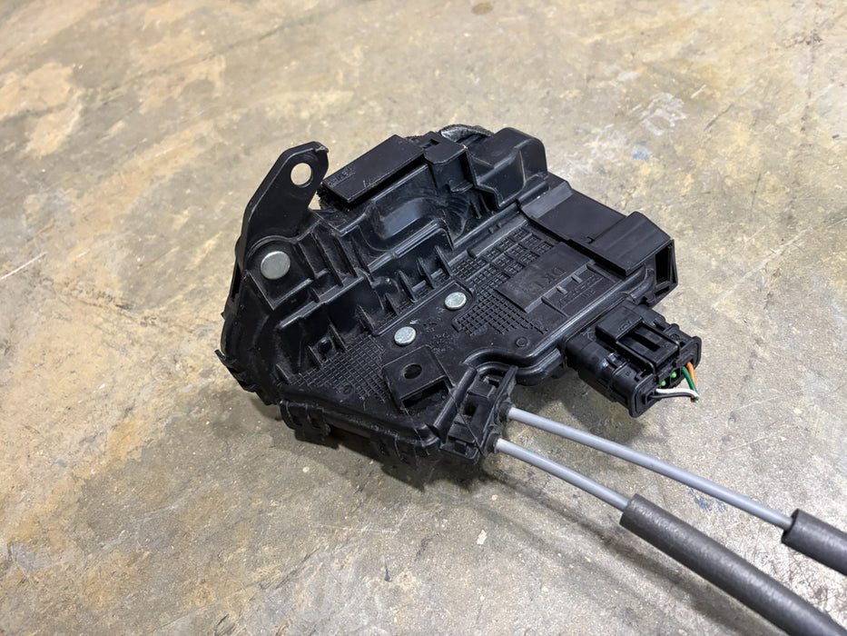 2014-2018 Kia Forte Sedan REAR RIGHT SIDE Rh Door Latch Lock P816A010, OEM