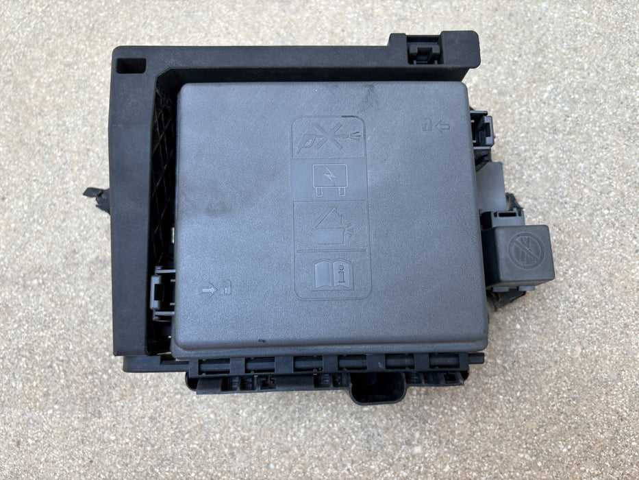 2018-2024 TRAVERSE ENGINE FUSE BOX RELAY JUNCTION BLOCK CONTROL MODULE OEM