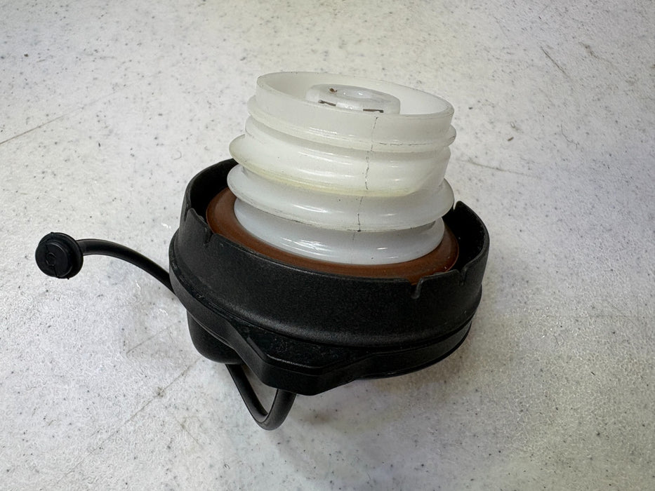2016 - 2022 HONDA HR-V HRV FUEL GAS TANK FILLER CAP OEM