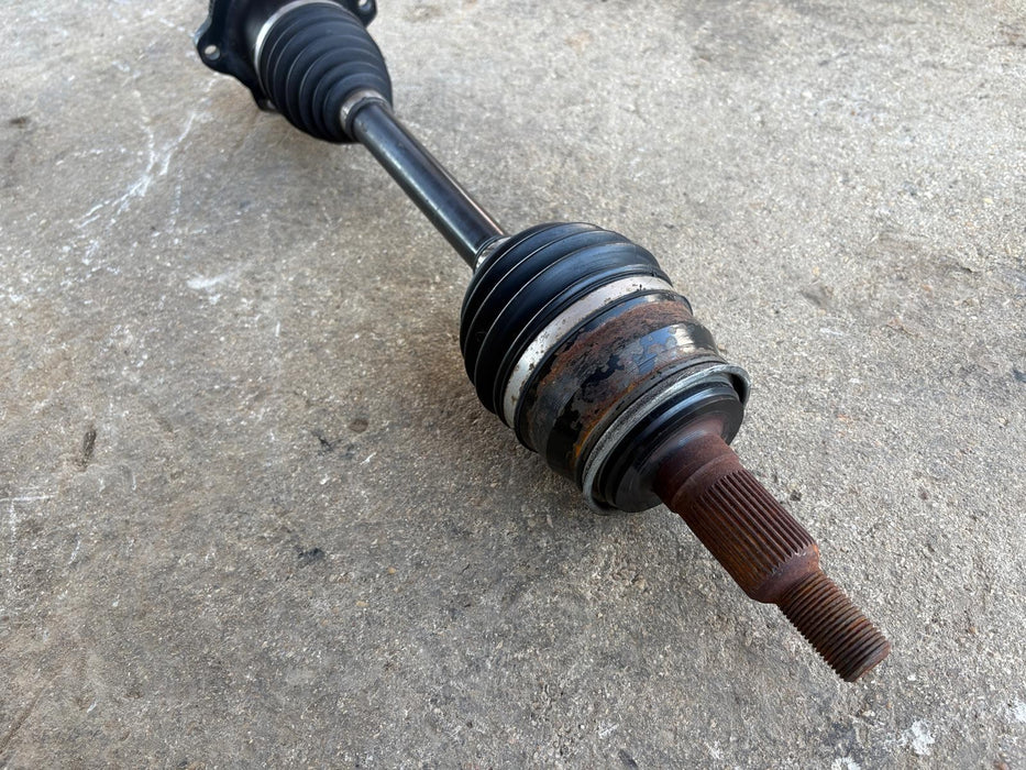 2015 - 2020 Cadillac Escalade 6.2L 4X4 Front Left Driver CV Axle Shaft OEM