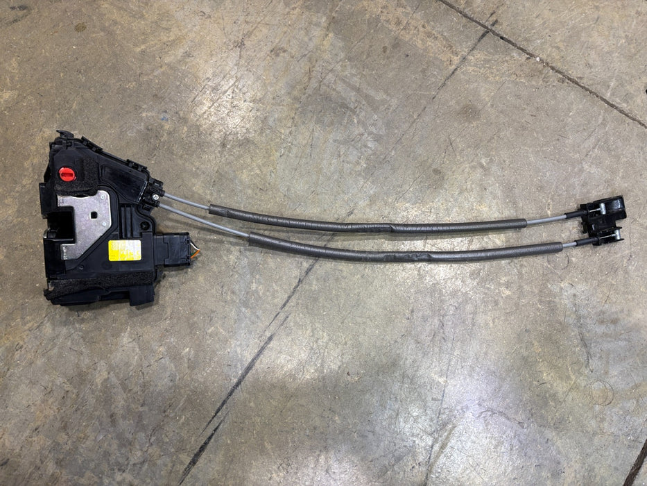 2014-2018 Kia Forte Sedan REAR RIGHT SIDE Rh Door Latch Lock P816A010, OEM